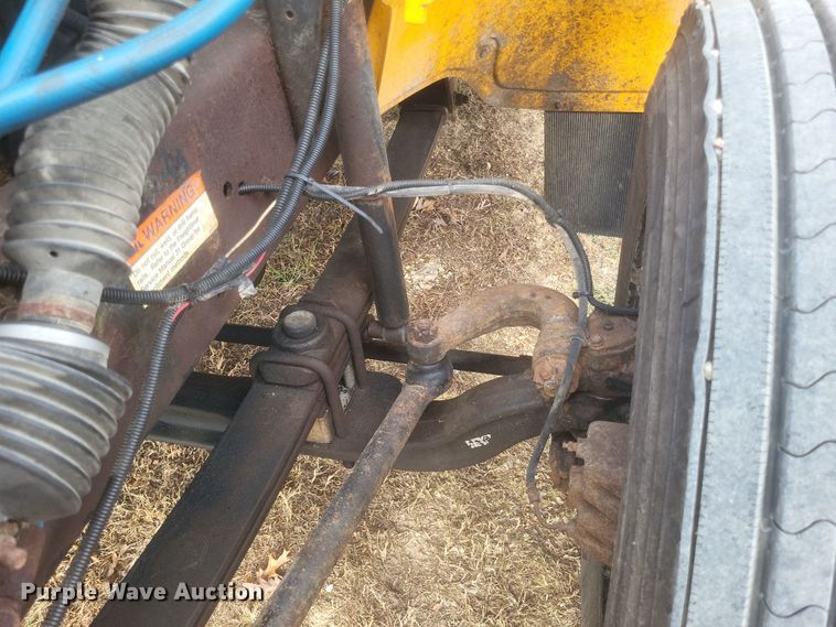 image for item EJ8088 2004 Thomas FS65 school bus