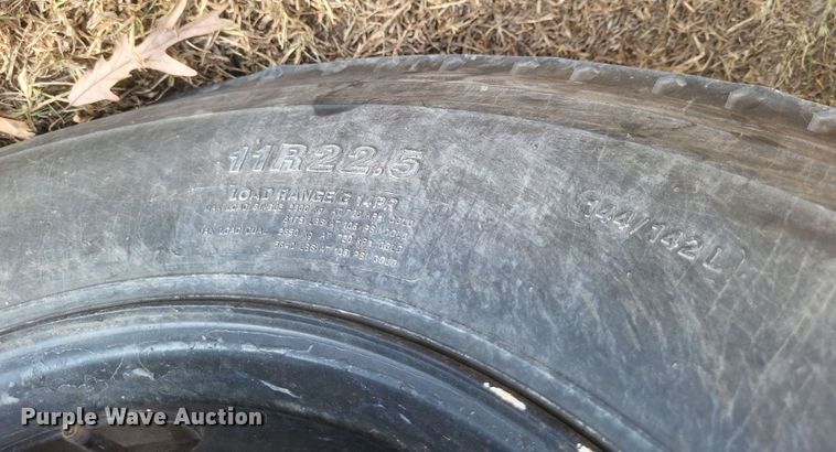 image for item EJ8088 2004 Thomas FS65 school bus