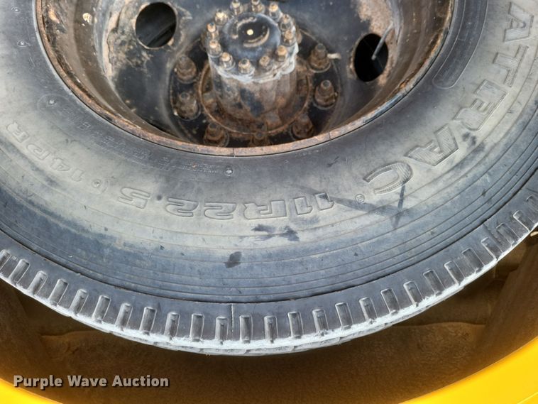 image for item EJ8088 2004 Thomas FS65 school bus