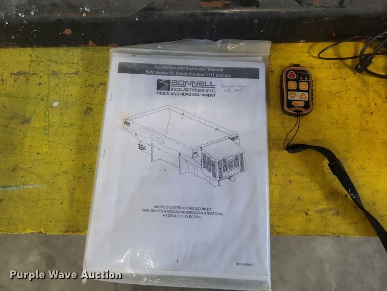 image for item EJ8098 Bonnell BJV-834-HONDA-S2 spreader 