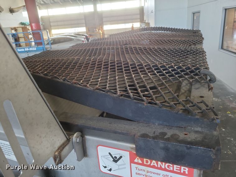 image for item EJ8098 Bonnell BJV-834-HONDA-S2 spreader 