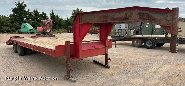 image for item EK0006 2003 James Welding RB25 Equipment trailer
