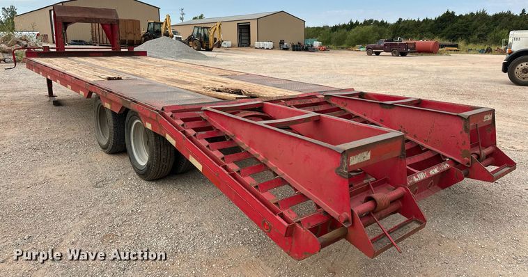 image for item EK0006 2003 James Welding RB25 Equipment trailer