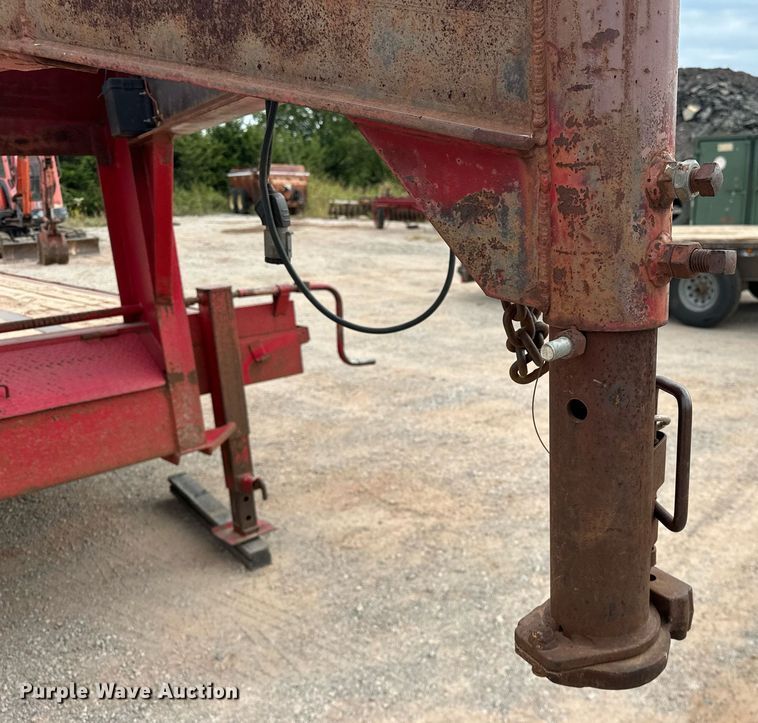 image for item EK0006 2003 James Welding RB25 Equipment trailer