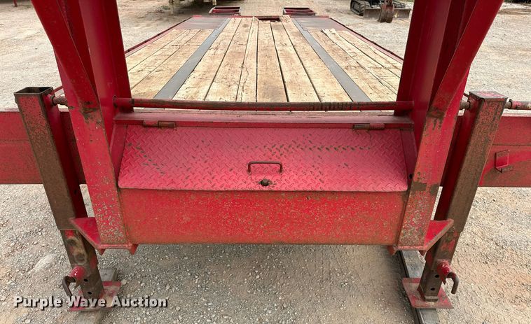 image for item EK0006 2003 James Welding RB25 Equipment trailer