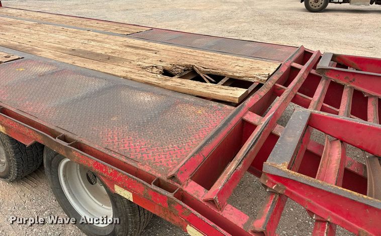 image for item EK0006 2003 James Welding RB25 Equipment trailer