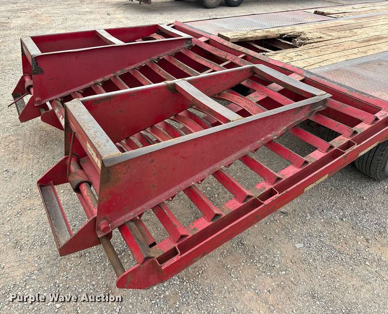 image for item EK0006 2003 James Welding RB25 Equipment trailer