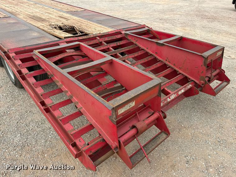 image for item EK0006 2003 James Welding RB25 Equipment trailer