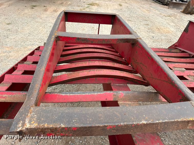 image for item EK0006 2003 James Welding RB25 Equipment trailer