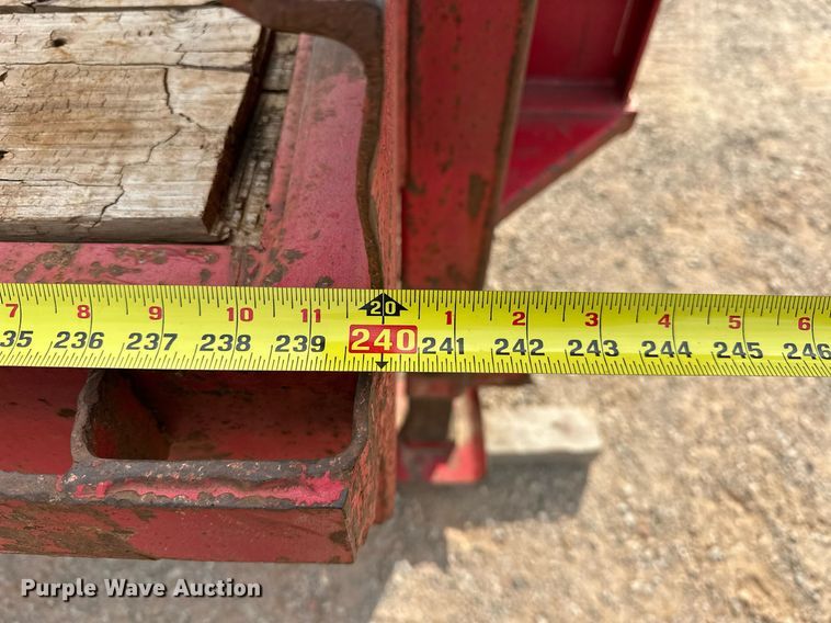 image for item EK0006 2003 James Welding RB25 Equipment trailer