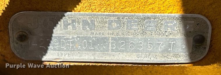 image for item EK3372 1979 John Deere 480-B forklift