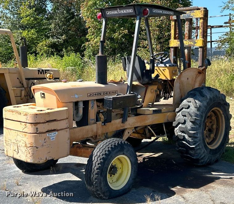 image for item EK3374 John Deere 480-BD forklift