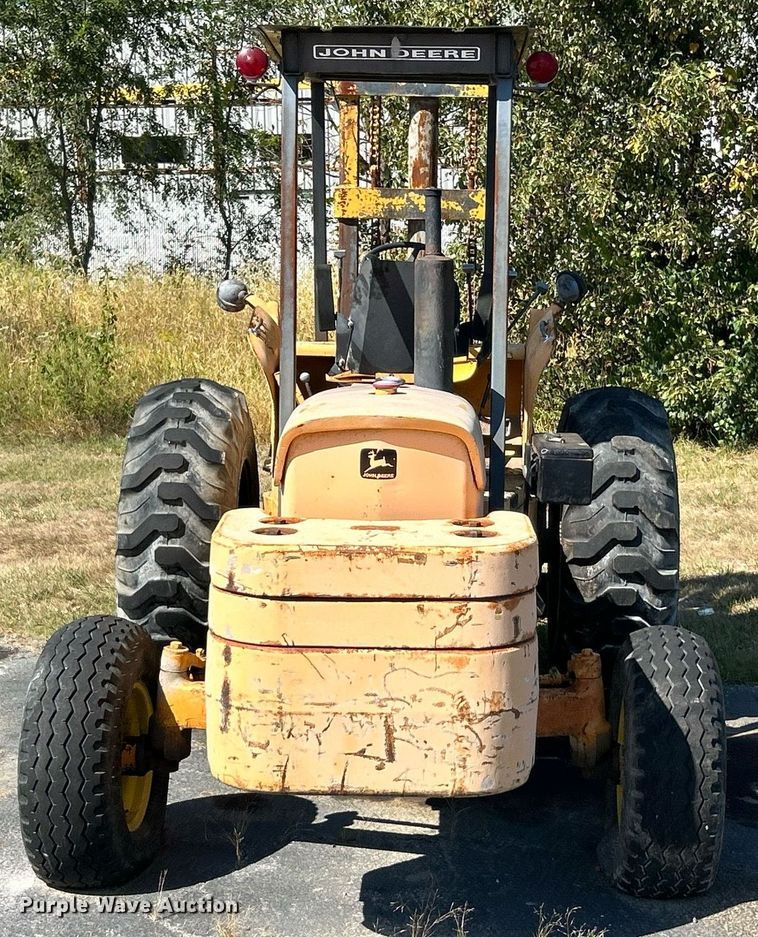 image for item EK3374 John Deere 480-BD forklift