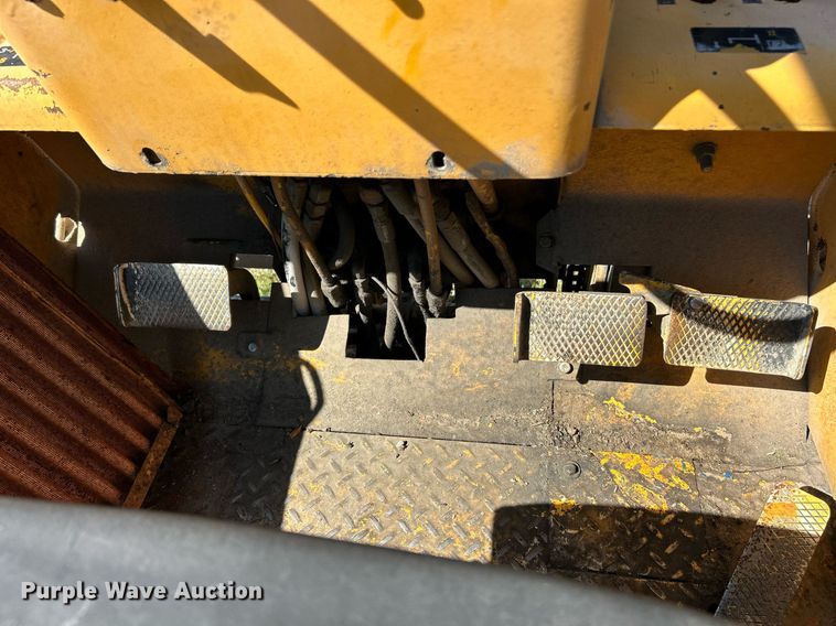 image for item EK3374 John Deere 480-BD forklift