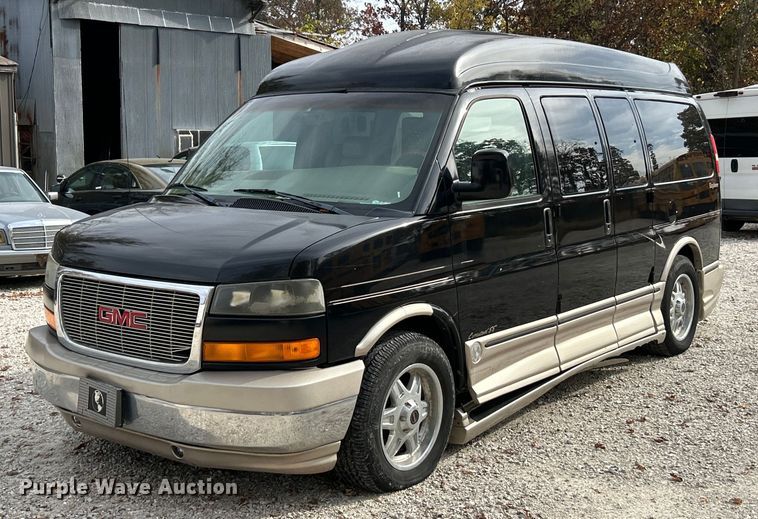 image for item EK3630 2003 GMC Savana G1500  handicap accessible van