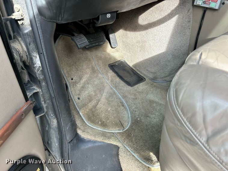 image for item EK3630 2003 GMC Savana G1500  handicap accessible van