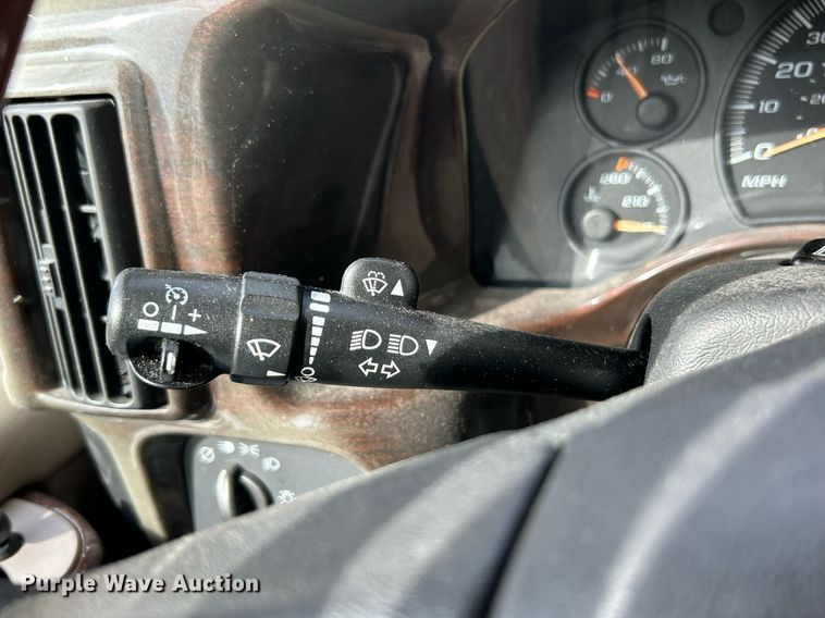 image for item EK3630 2003 GMC Savana G1500  handicap accessible van