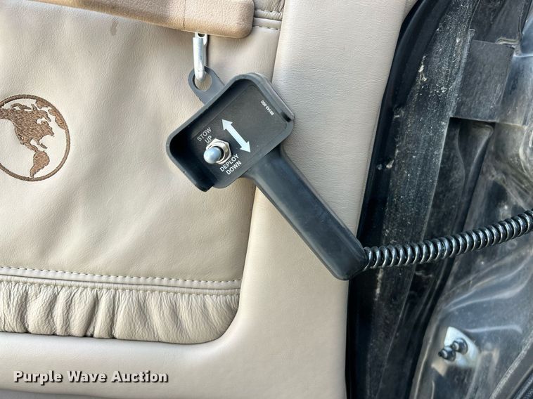 image for item EK3630 2003 GMC Savana G1500  handicap accessible van