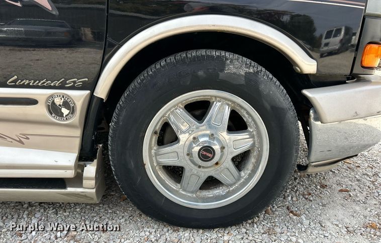 image for item EK3630 2003 GMC Savana G1500  handicap accessible van