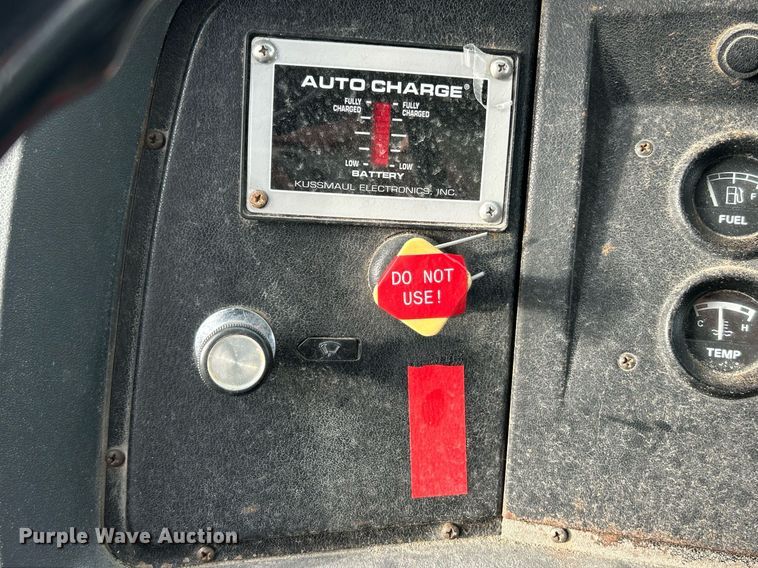 image for item EK3633 1984 Ford Conventional NL delivery truck