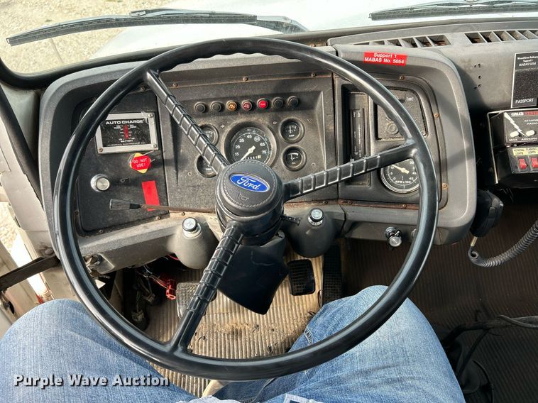 image for item EK3633 1984 Ford Conventional NL delivery truck