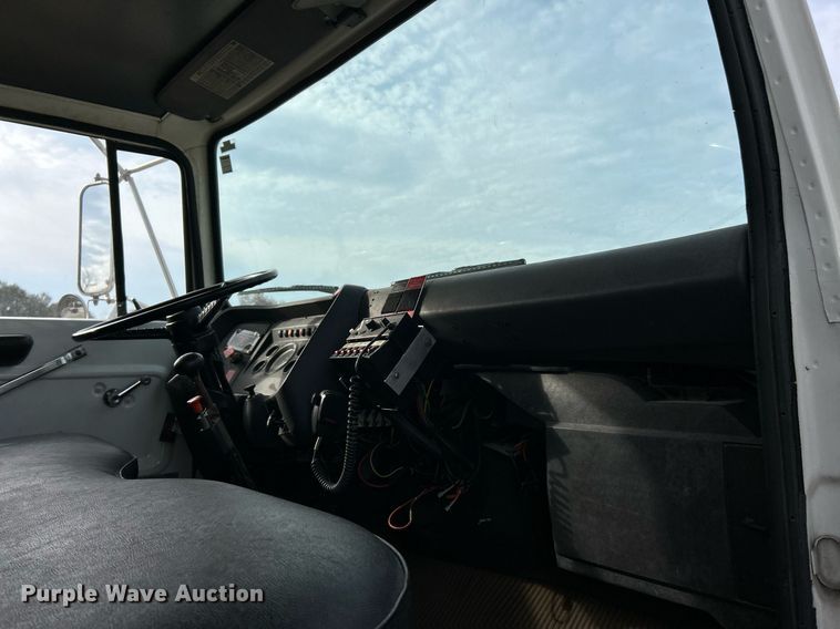 image for item EK3633 1984 Ford Conventional NL delivery truck