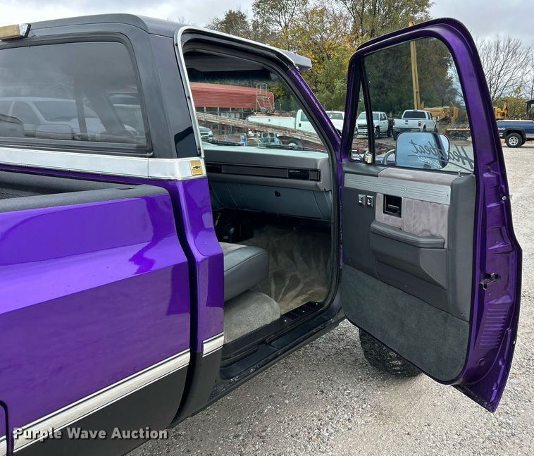 image for item EK3665 1987 Chevrolet Silverado 10 pickup truck