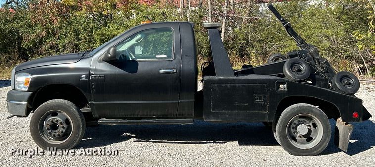 image for item EK3676 2010 Dodge  Ram 4500 SLT tow truck