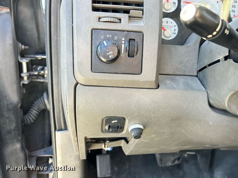 image for item EK3676 2010 Dodge  Ram 4500 SLT tow truck