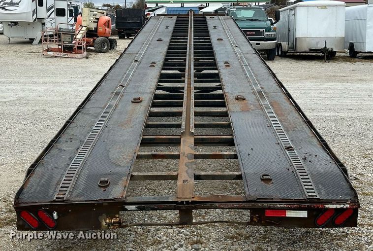 image for item EK3679 2011 Down To Earth Trailer Sales DTE850WF7B3 car carrier