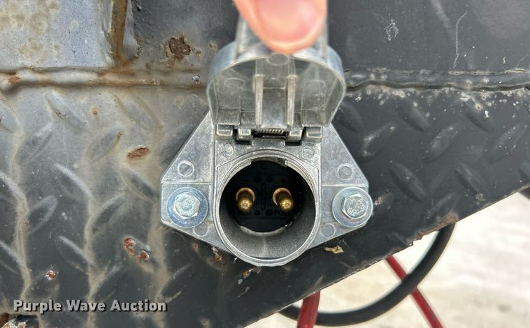 image for item EK3679 2011 Down To Earth Trailer Sales DTE850WF7B3 car carrier