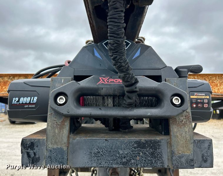 image for item EK3679 2011 Down To Earth Trailer Sales DTE850WF7B3 car carrier