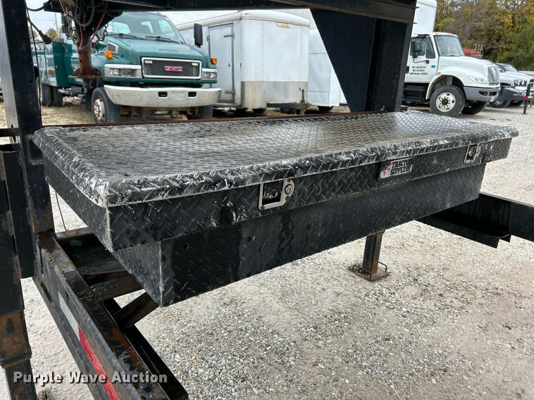 image for item EK3679 2011 Down To Earth Trailer Sales DTE850WF7B3 car carrier