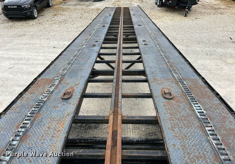 image for item EK3679 2011 Down To Earth Trailer Sales DTE850WF7B3 car carrier