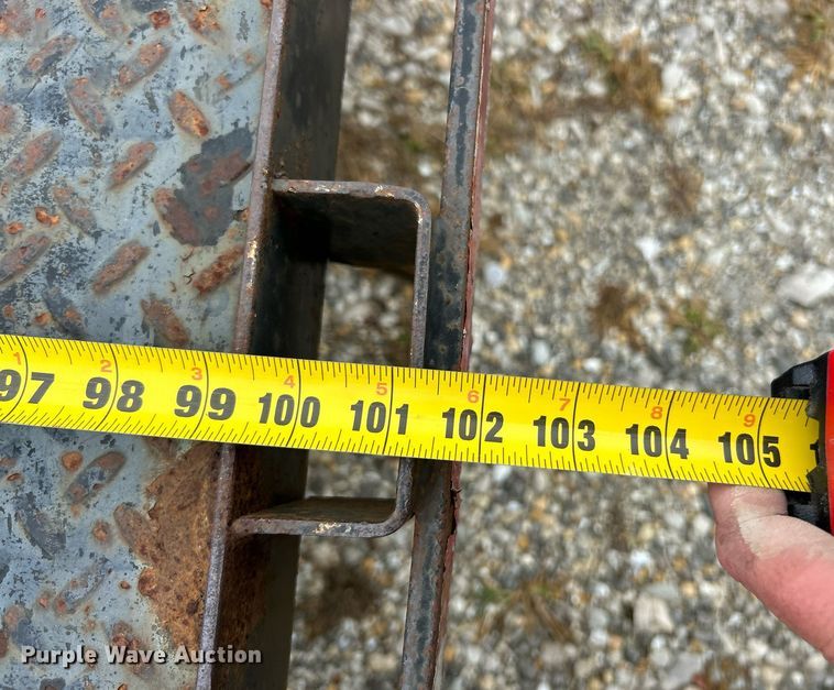 image for item EK3679 2011 Down To Earth Trailer Sales DTE850WF7B3 car carrier