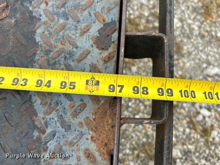 image for item EK3679 2011 Down To Earth Trailer Sales DTE850WF7B3 car carrier