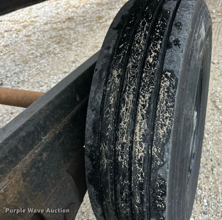 image for item EK3679 2011 Down To Earth Trailer Sales DTE850WF7B3 car carrier