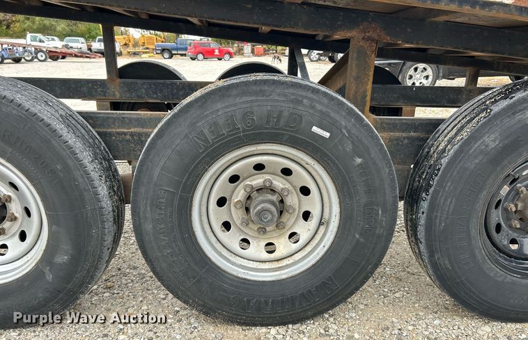 image for item EK3679 2011 Down To Earth Trailer Sales DTE850WF7B3 car carrier