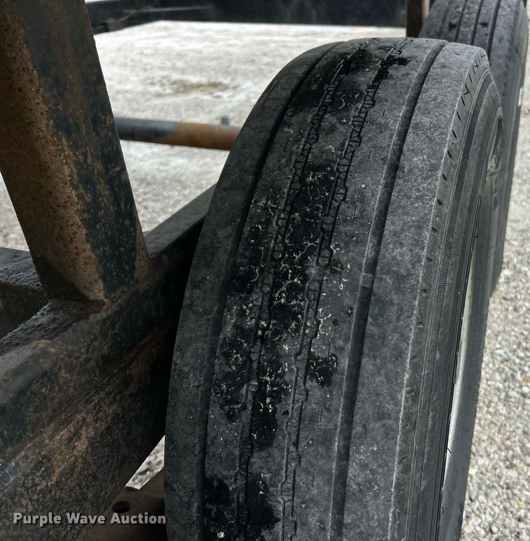 image for item EK3679 2011 Down To Earth Trailer Sales DTE850WF7B3 car carrier