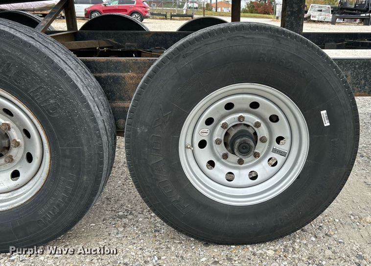 image for item EK3679 2011 Down To Earth Trailer Sales DTE850WF7B3 car carrier