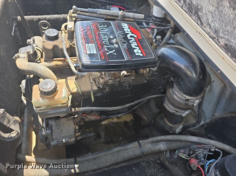 image for item EK6357 1997 Caravelle boat