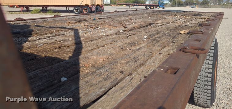 image for item EQ2414 1991 GMC Topkick rollback truck