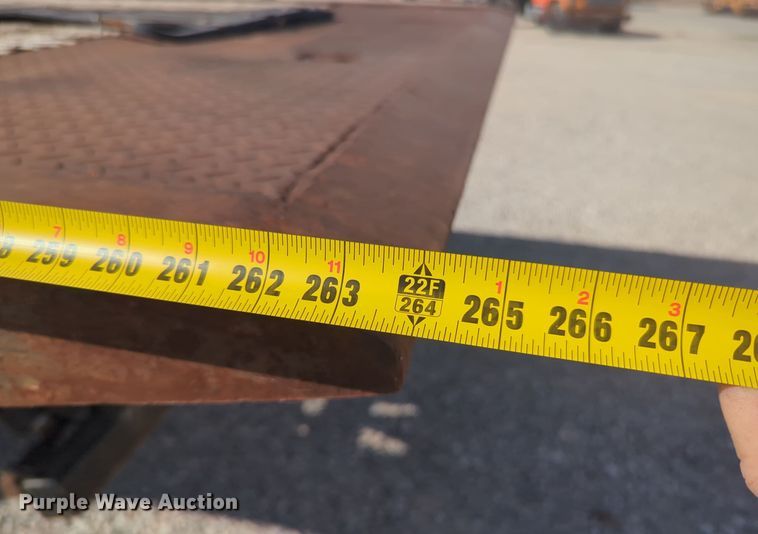 image for item EQ2414 1991 GMC Topkick rollback truck