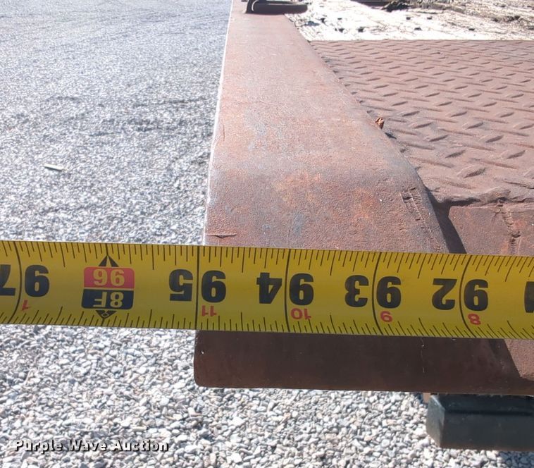 image for item EQ2414 1991 GMC Topkick rollback truck