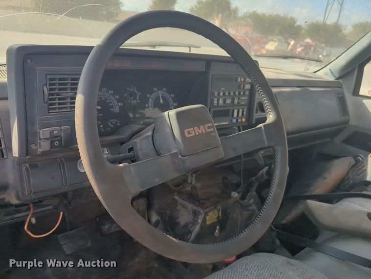 image for item EQ2414 1991 GMC Topkick rollback truck