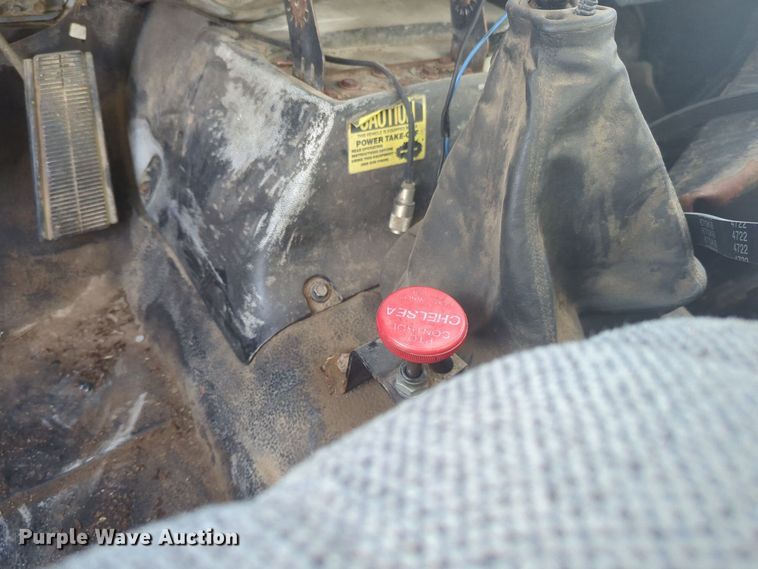 image for item EQ2414 1991 GMC Topkick rollback truck