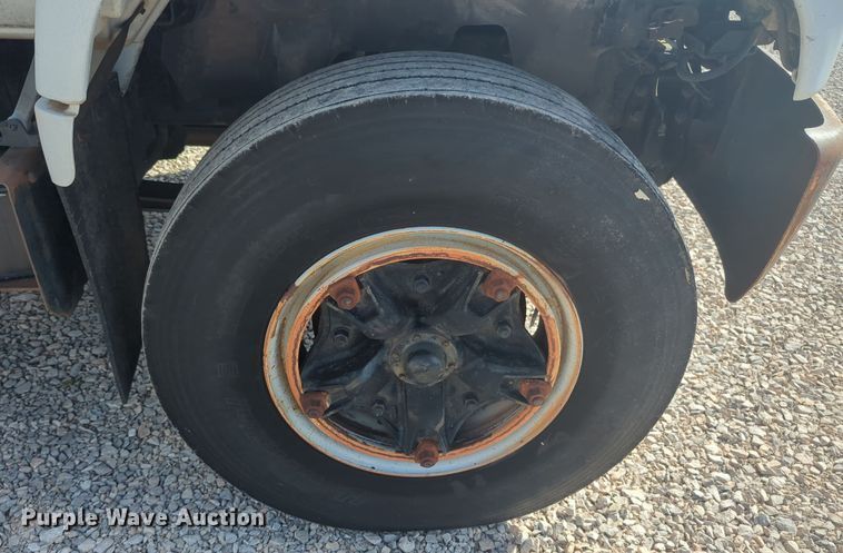 image for item EQ2414 1991 GMC Topkick rollback truck