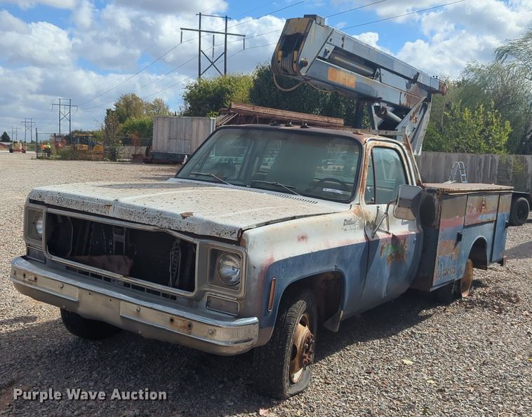 image for item EQ2424 1978 Chevrolet bucket truck