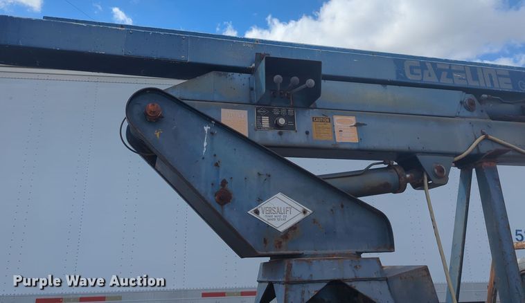 image for item EQ2424 1978 Chevrolet bucket truck