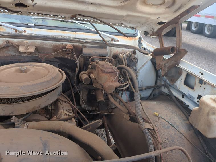 image for item EQ2424 1978 Chevrolet bucket truck